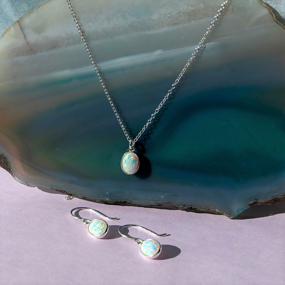 
            
                Load image into Gallery viewer, Welo Opal Sterling Silver October Birthstone Necklace and Drop Earrings Jewellery Set
            
        