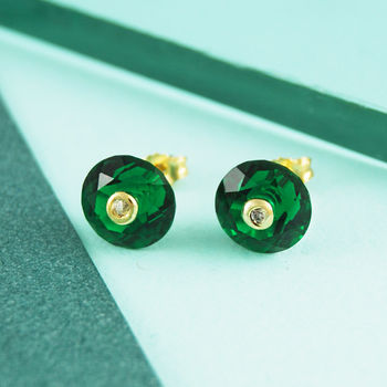
            
                Load image into Gallery viewer, Emerald Birthstone Round Topaz Gold Earrings
            
        