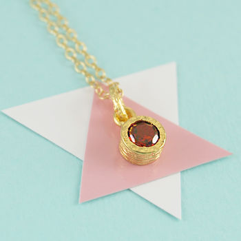 
            
                Load image into Gallery viewer, Garnet January Birthstone Gold Pendant Necklace
            
        