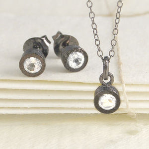 
            
                Load image into Gallery viewer, Ruthenium White Topaz Solitaire Necklace
            
        